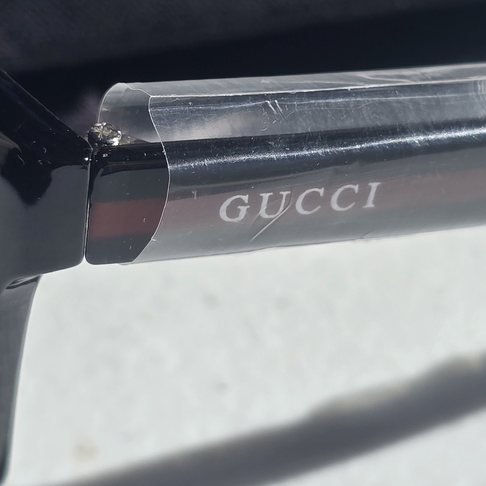 Gucci Black Frame Sunglasses with Purple Tint - Picture 5 of 6